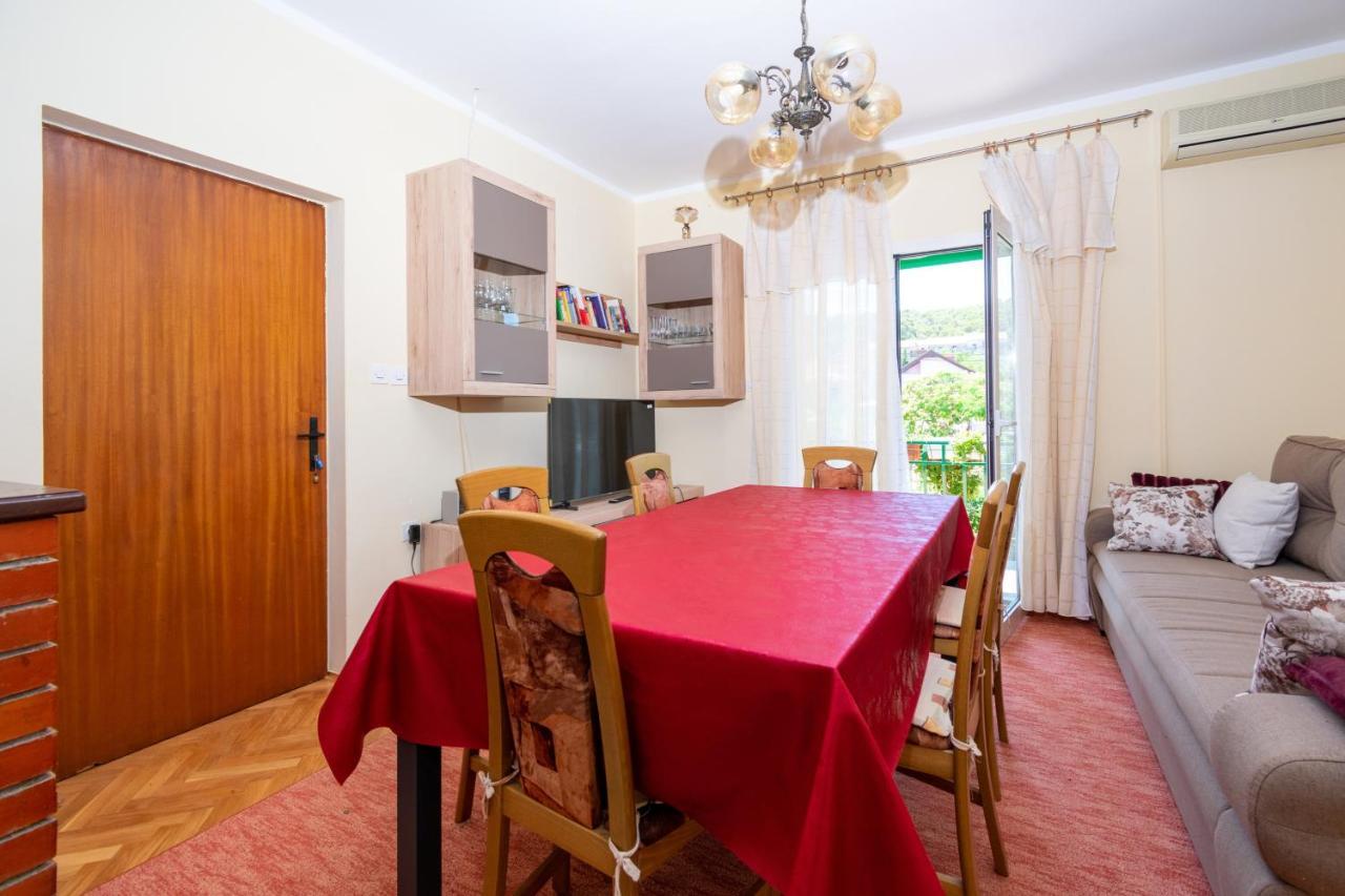 Apartments with a parking space Kraj, Pasman - 8457 Tkon Bagian luar foto